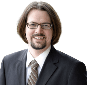 Holger Wöltje, an expert in Outlook, SharePoint, and Microsoft Office 365, produces video courses for companies.