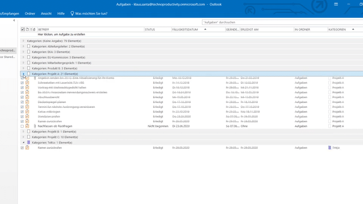 Screenshot from the e-learning course: Outlook tasks categorised and grouped - the category „Project A“ is expanded and all associated tasks can be seen, while the list with the other groups is reduced.